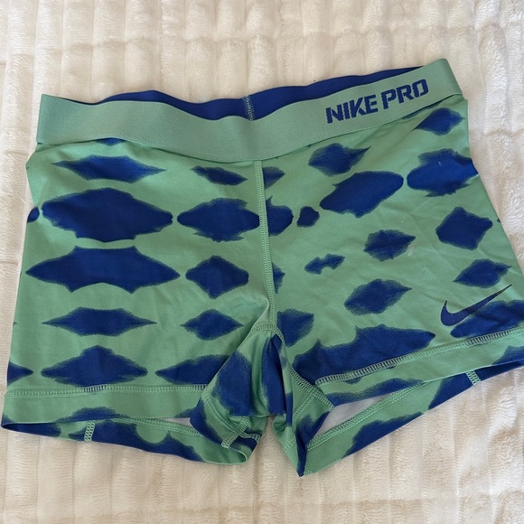 Nike Pants - Nike Pro Green and Blue Patterned Shorts